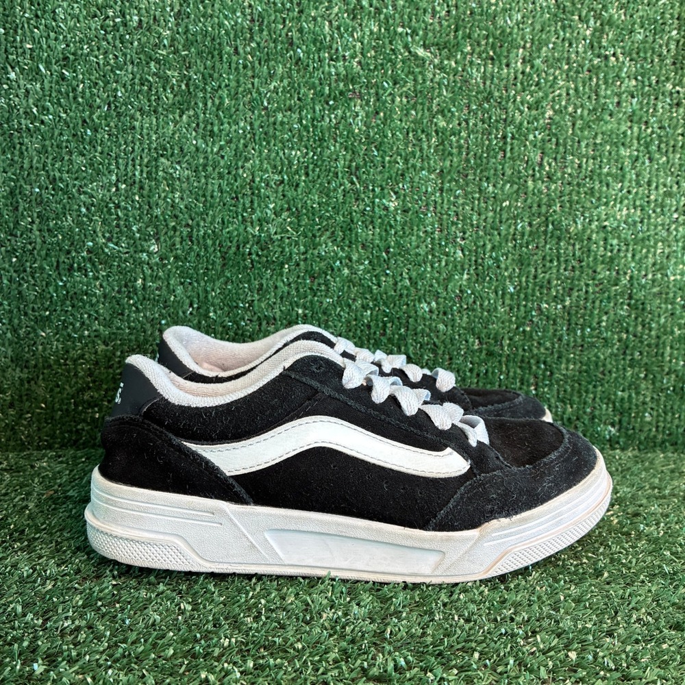 Vans Hylane Suede Skate Low Top Retro Streetwear Sneakers Black Kids Size 2.5